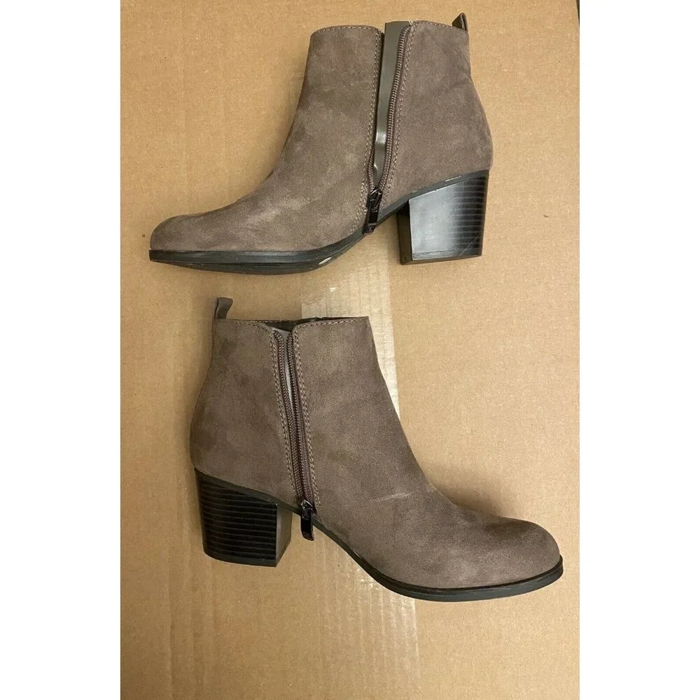 Liz Claiborne Womens Suede Ankle Boots Size 8 8M Brown Block Heel Zipper Closure